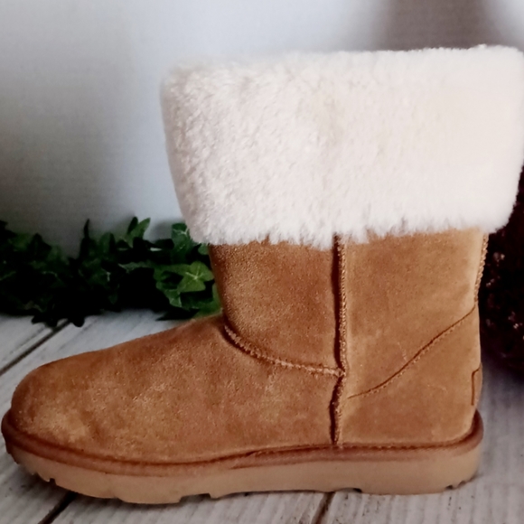 UGG® Pure Classic Short Boot - Color: Chestnut - Picture 9 of 16
